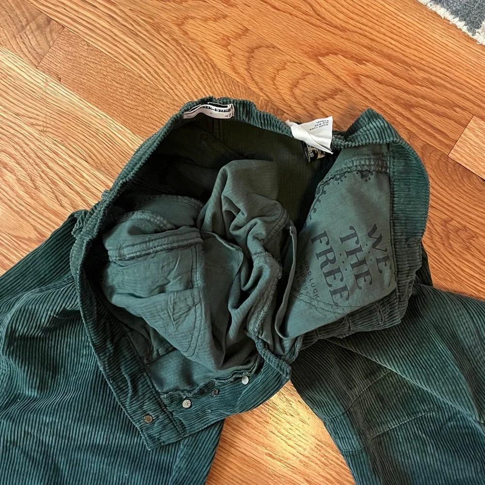 Free People We The Free Good Luck Mid-Rise Corduroy Barrel Jeans Size 29 NWT